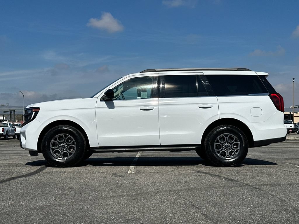 Certified 2025 Ford Expedition Active AWD/4WD image 6