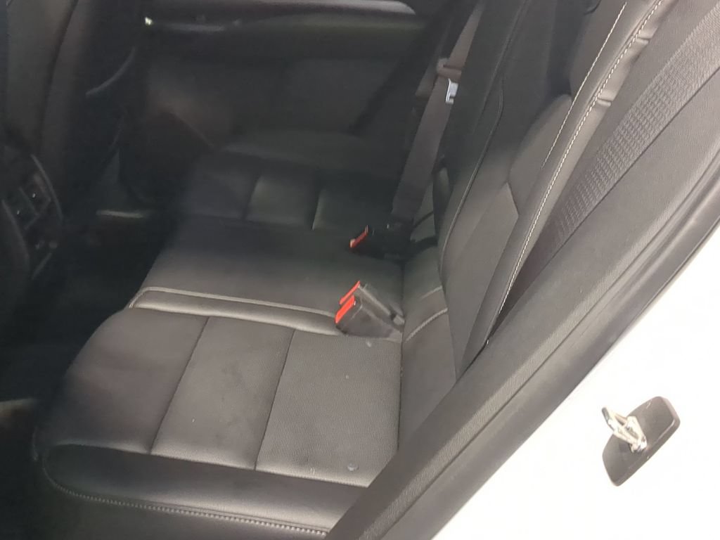 Used 2024 Cadillac XT4 Premium Luxury AWD/4WD image 19