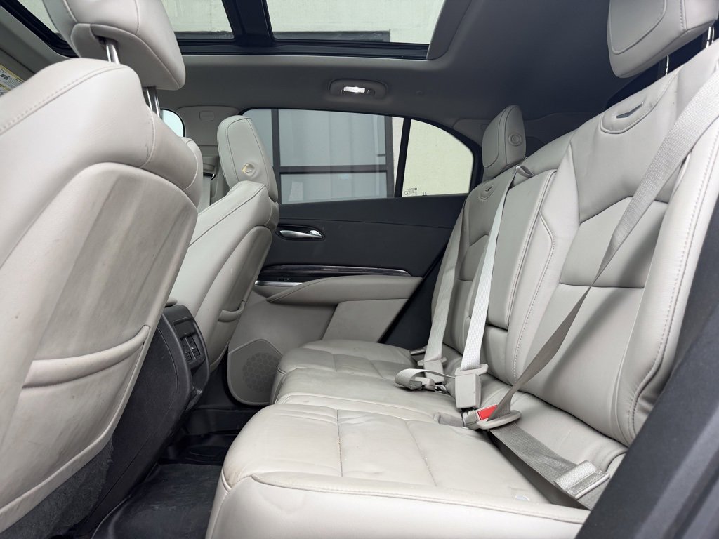 Used 2019 Cadillac XT4 Premium Luxury image 9