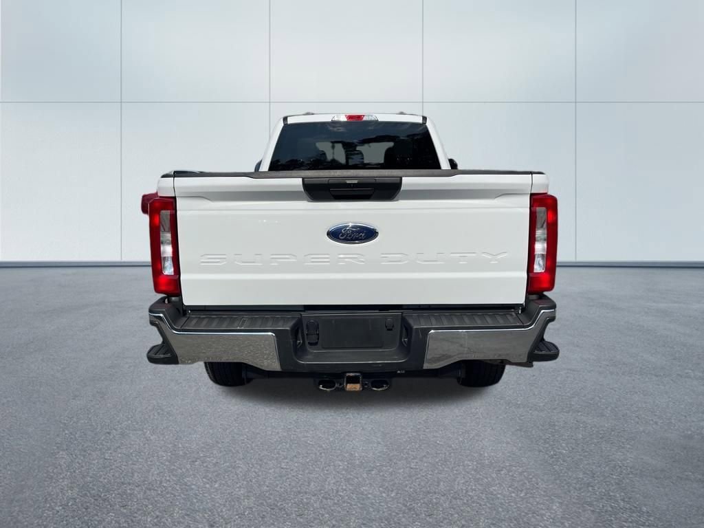 Certified 2025 Ford F250 XLT image 6