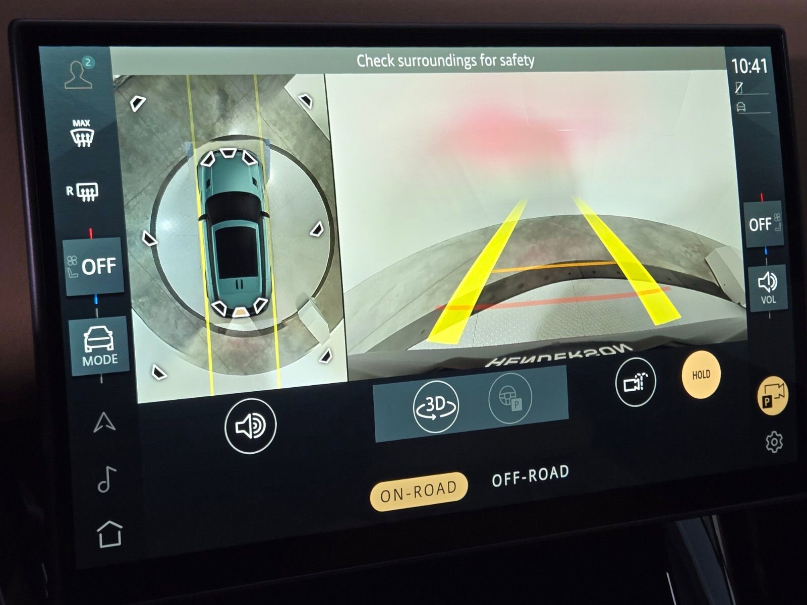 Used 2025 Land Rover Range Rover Sport SE image 25