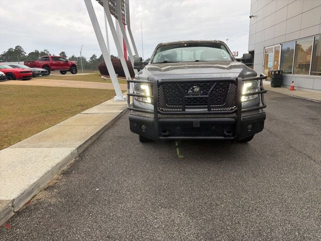 Used 2019 Nissan Titan PRO-4X w/ Pro-4x Convenience Package AWD/4WD image 2