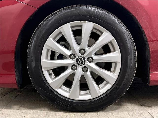 Used 2020 Toyota Camry LE w/ Convenience Package FWD image 7