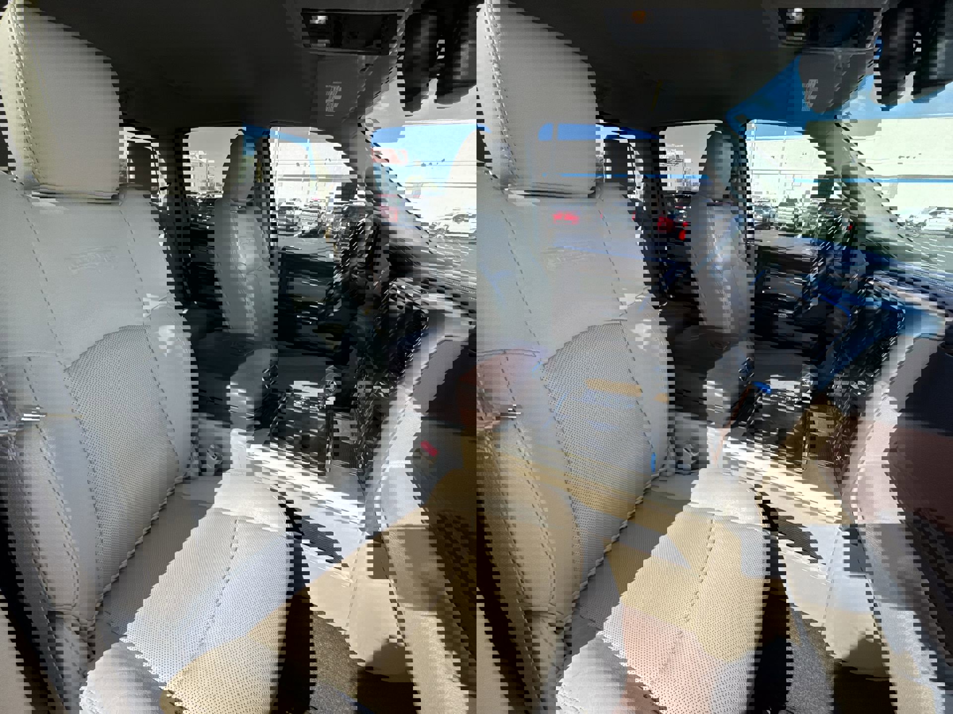 Used 2013 RAM 1500 Laramie w/ Convenience Group image 26