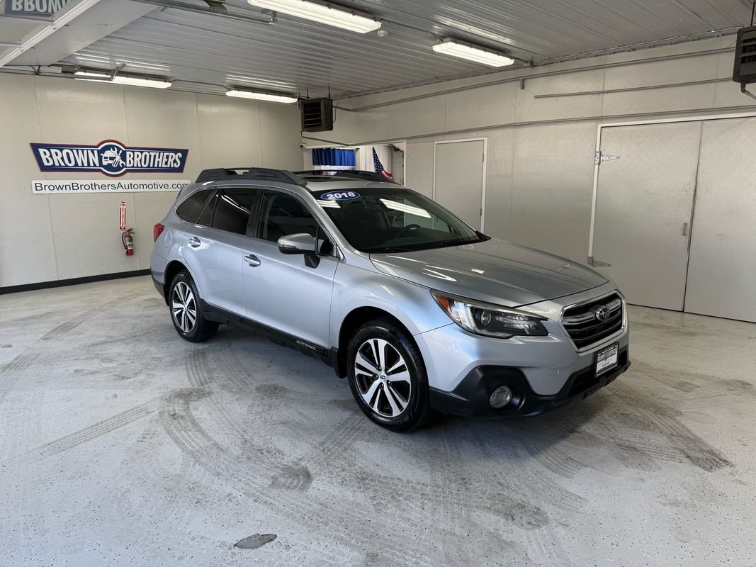 Used 2018 Subaru Outback 3.6R Limited AWD/4WD image 11