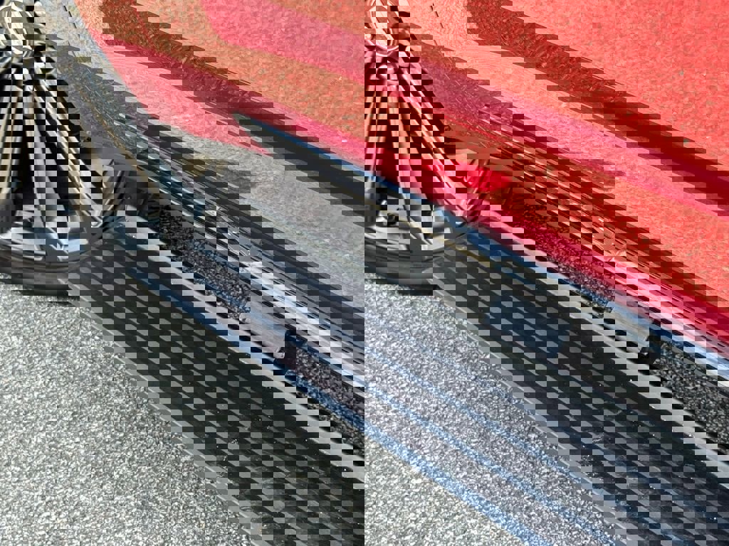 Used 2025 Cadillac Escalade V image 11