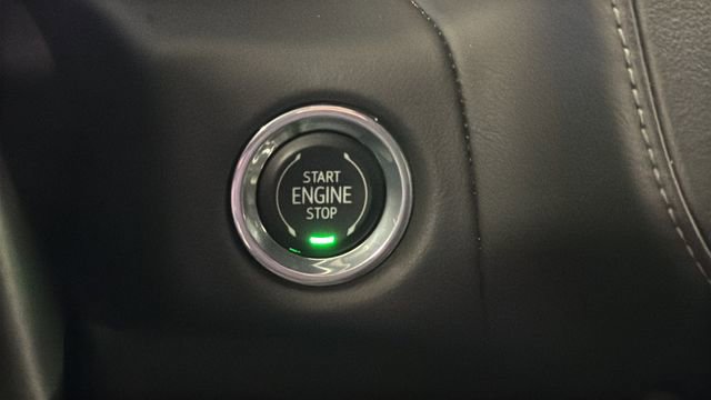 Used 2023 Chevrolet Tahoe Z71 w/ Luxury Package AWD/4WD image 39