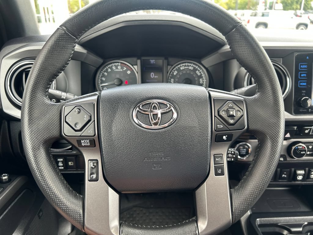Certified 2018 Toyota Tacoma TRD Sport AWD/4WD image 17