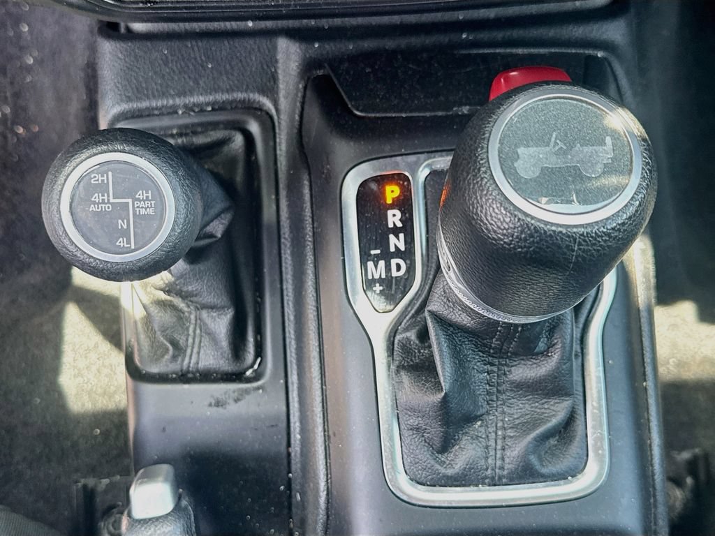 Certified 2023 Jeep Wrangler Unlimited w/ Cold Weather Group AWD/4WD image 17
