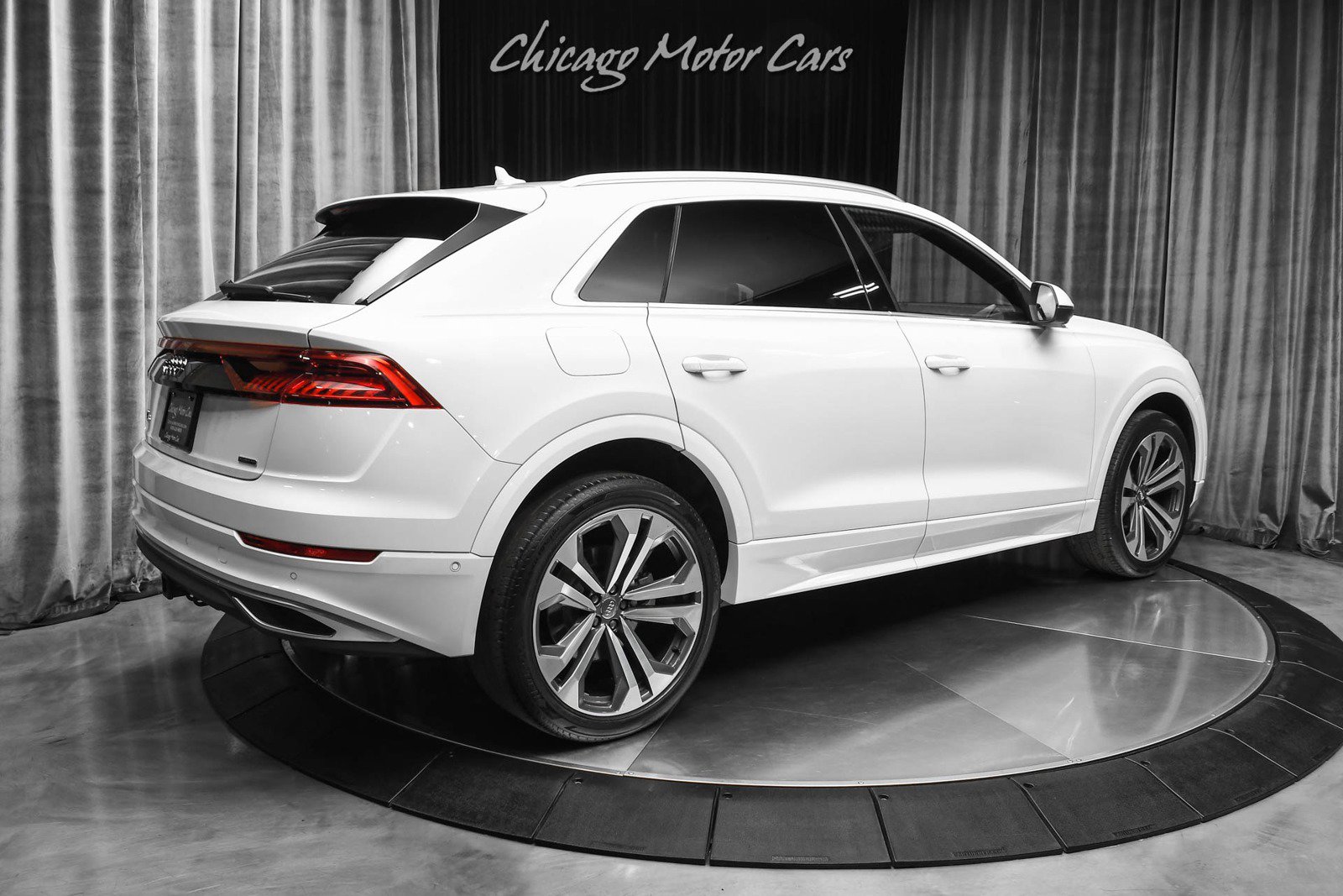 Used 2020 Audi Q8 Premium Plus AWD/4WD image 5