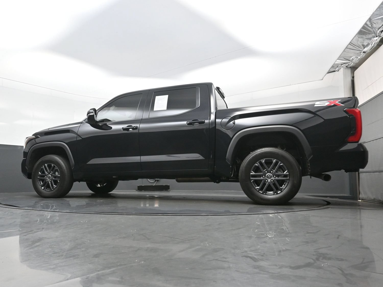 Used 2023 Toyota Tundra SR5 w/ SR5 Convenience Package AWD/4WD image 33