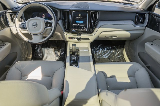 Used 2024 Volvo XC60 T8 Plus w/ Protection Package Premier AWD/4WD image 22