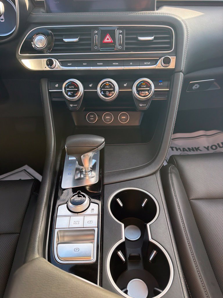 Used 2023 Genesis G70 2.0T AWD/4WD image 8
