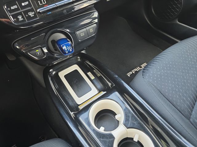 Used 2016 Toyota Prius Four image 24