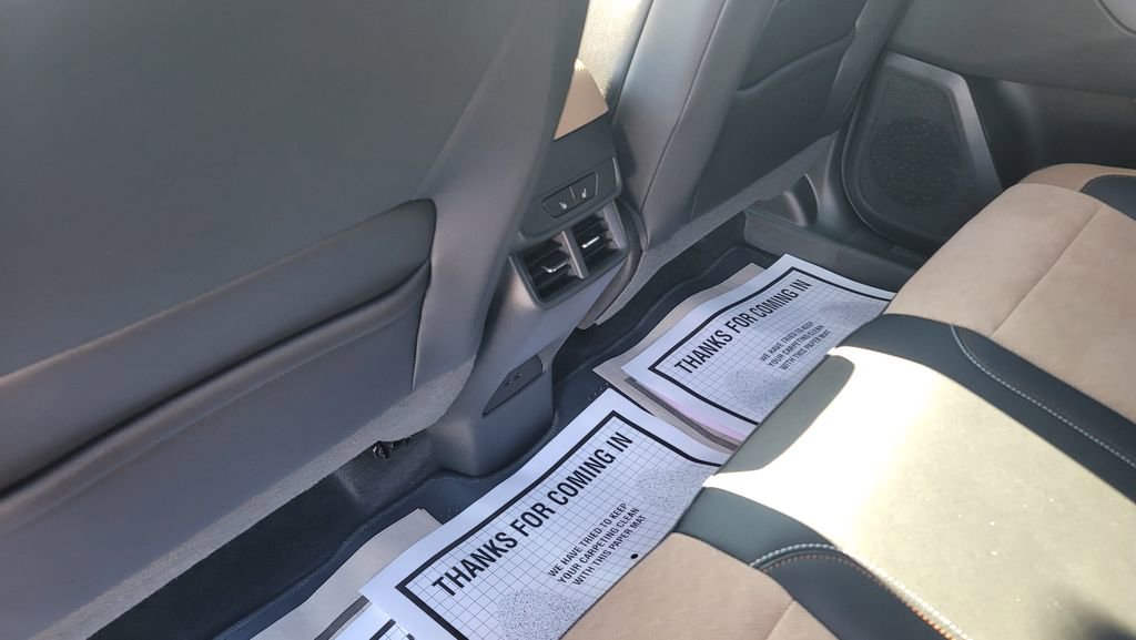 New 2026 Chevrolet Equinox ACTIV w/ Convenience Package III image 26