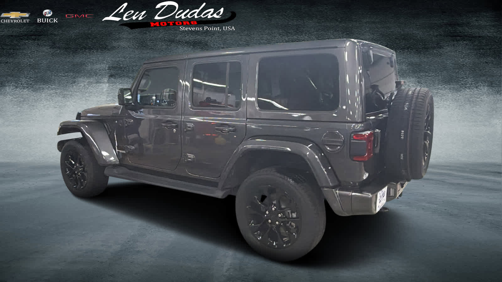 Used 2021 Jeep Wrangler Unlimited Sahara image 3