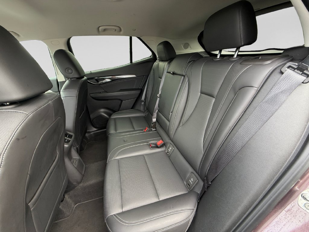 Used 2024 Buick Envision Preferred AWD/4WD image 38