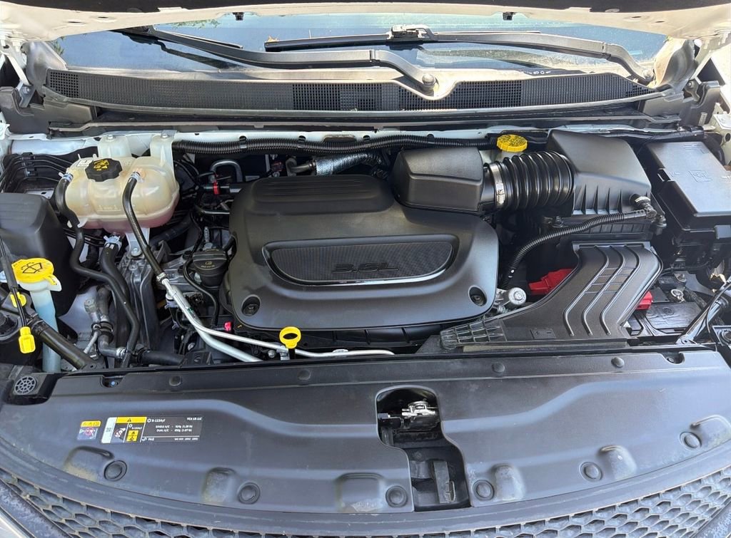 Used 2023 Chrysler Voyager LX FWD image 40