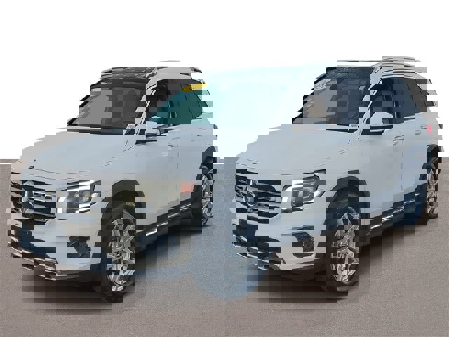 Used 2021 Mercedes-Benz GLB 250 4MATIC image 2