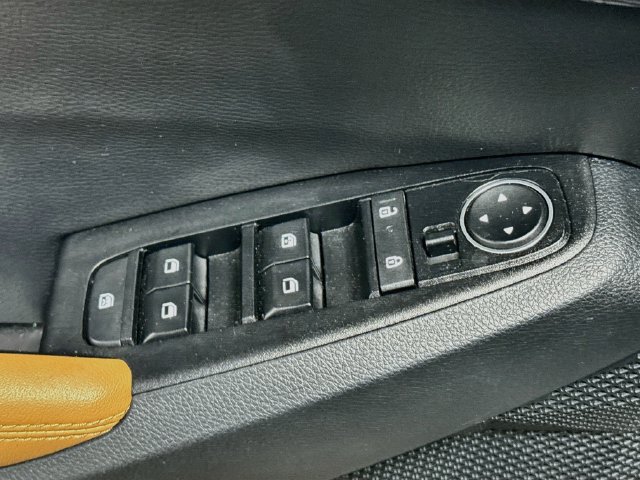 Used 2024 Kia Seltos EX AWD/4WD image 18