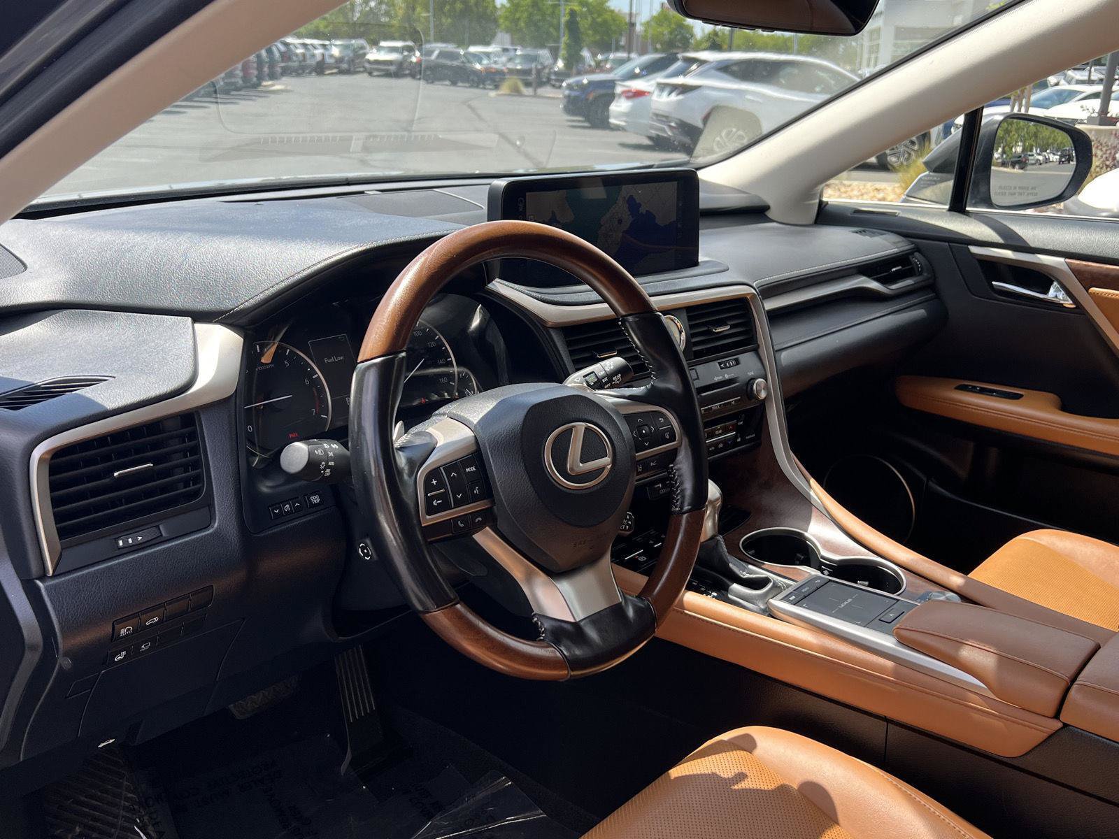 Used 2022 Lexus RX 350L Premium w/ Premium Package AWD/4WD image 29