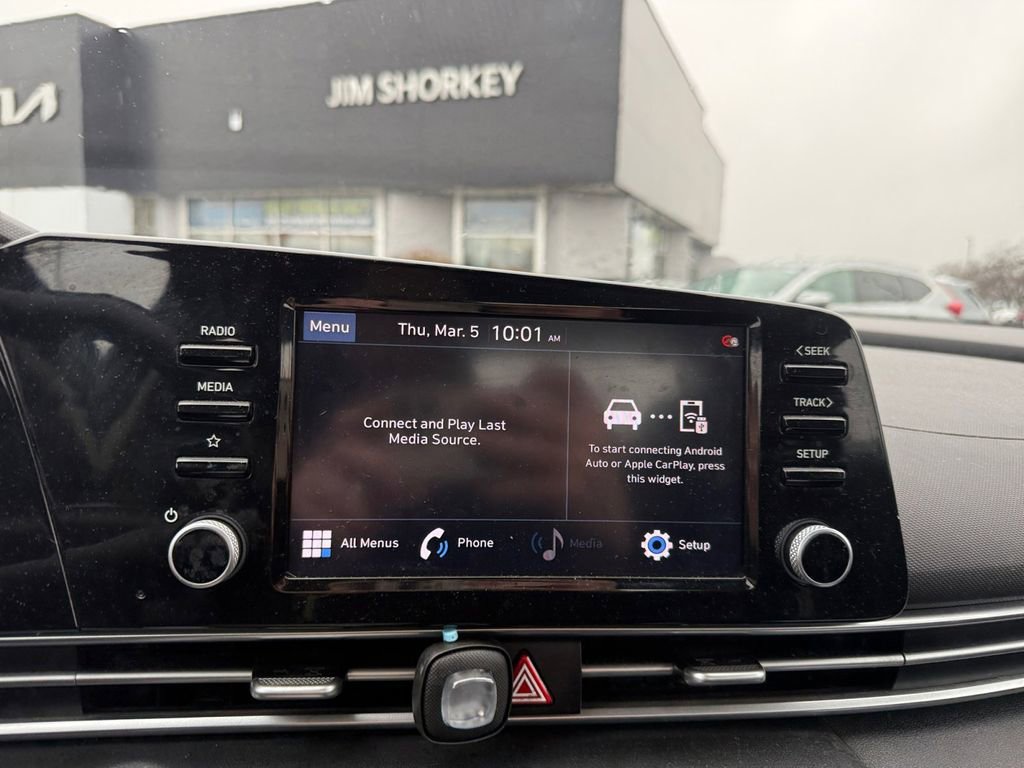 Used 2022 Hyundai Elantra SEL w/ Convenience + Premium Package image 15