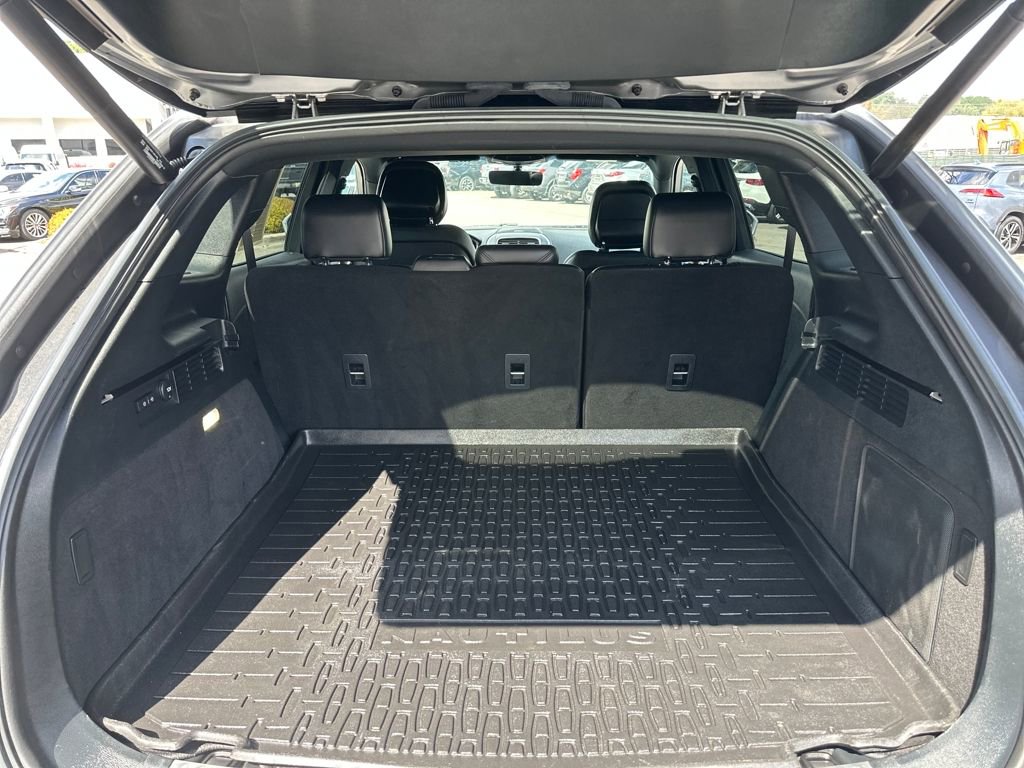 Used 2020 Lincoln Nautilus Reserve w/ Equipment Group 201A image 29