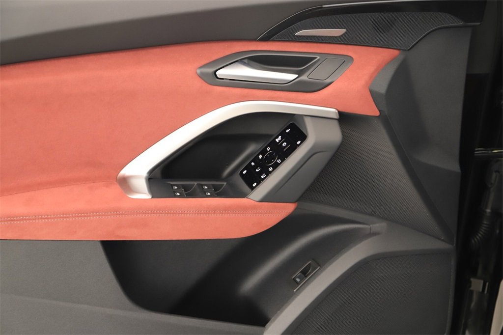 New 2025 Audi SQ5 Premium Plus image 22