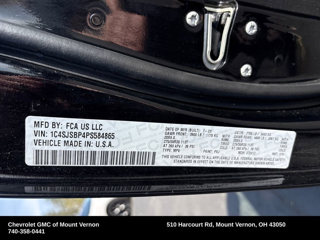 Used 2023 Jeep Wagoneer L Series II AWD/4WD image 32