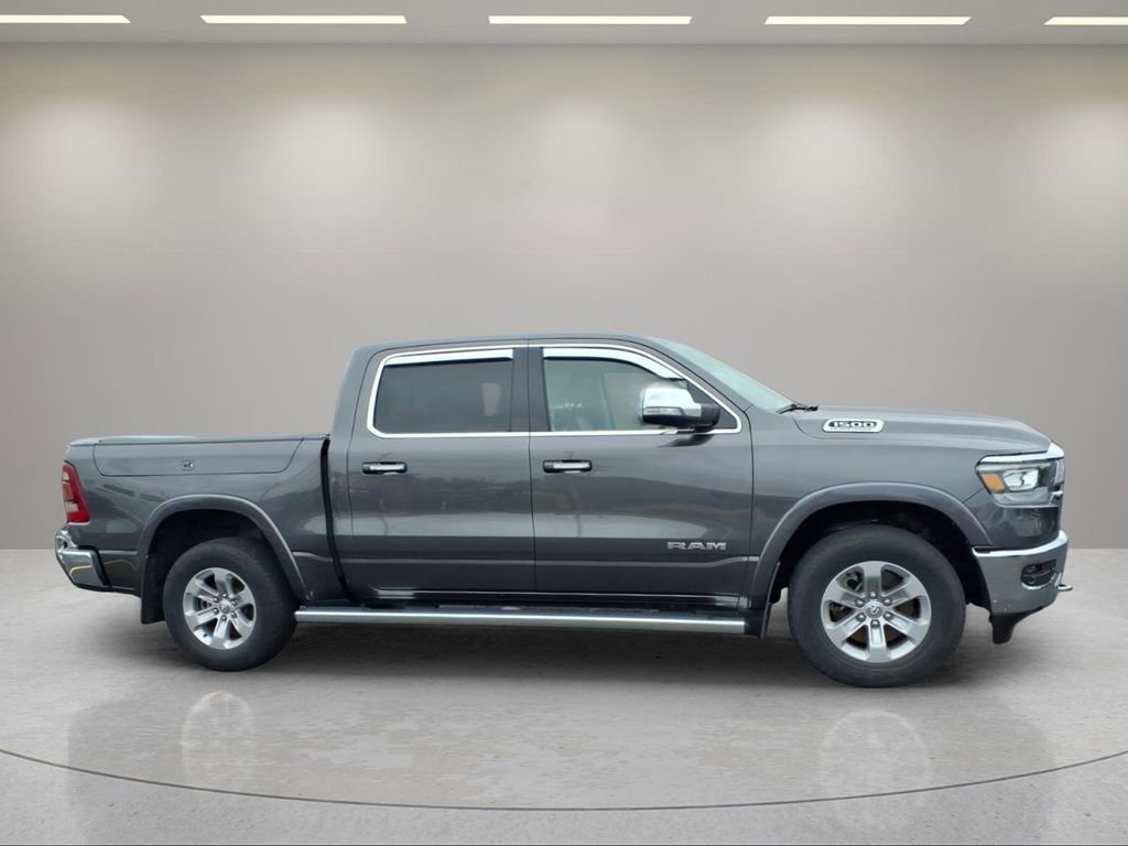 Used 2022 RAM 1500 Laramie AWD/4WD image 2