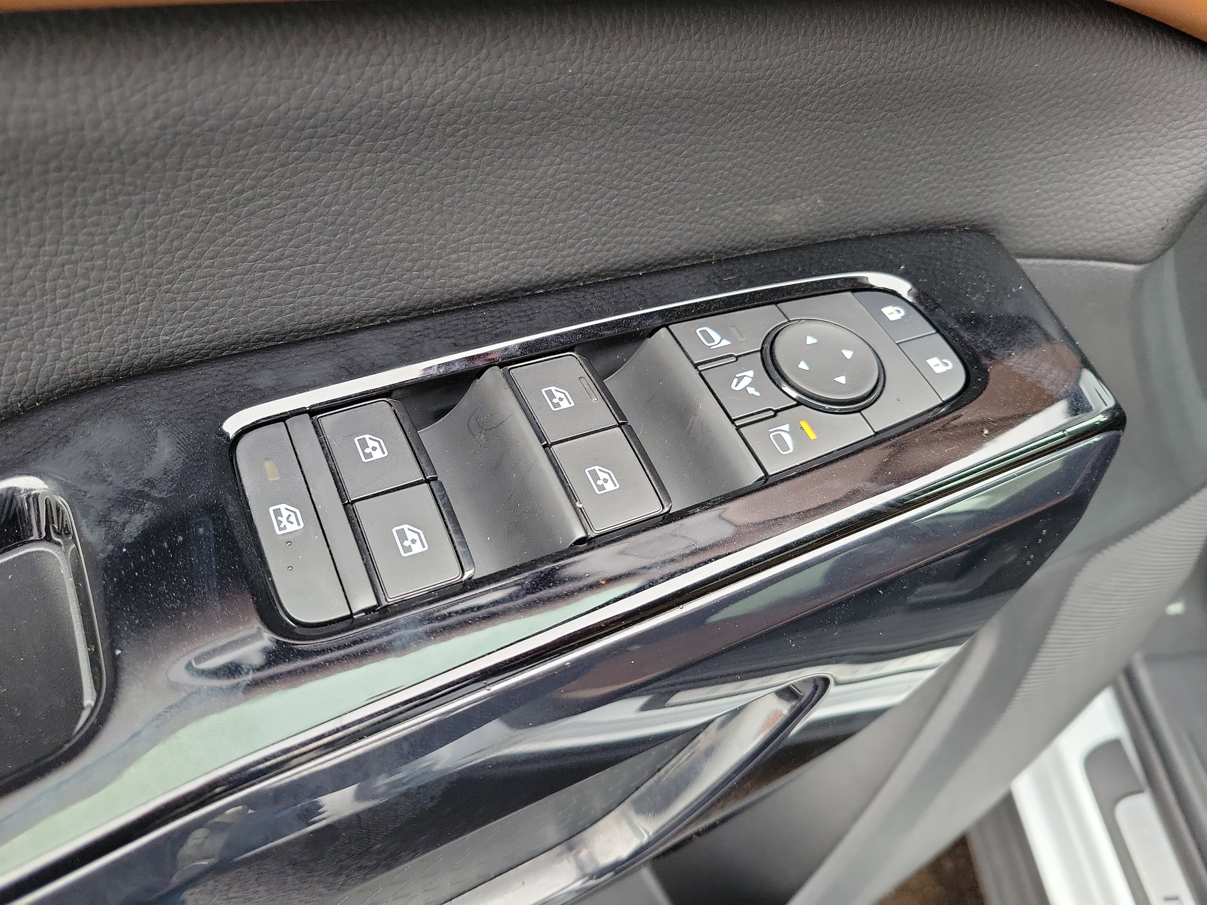 New 2026 Nissan Pathfinder Platinum image 11