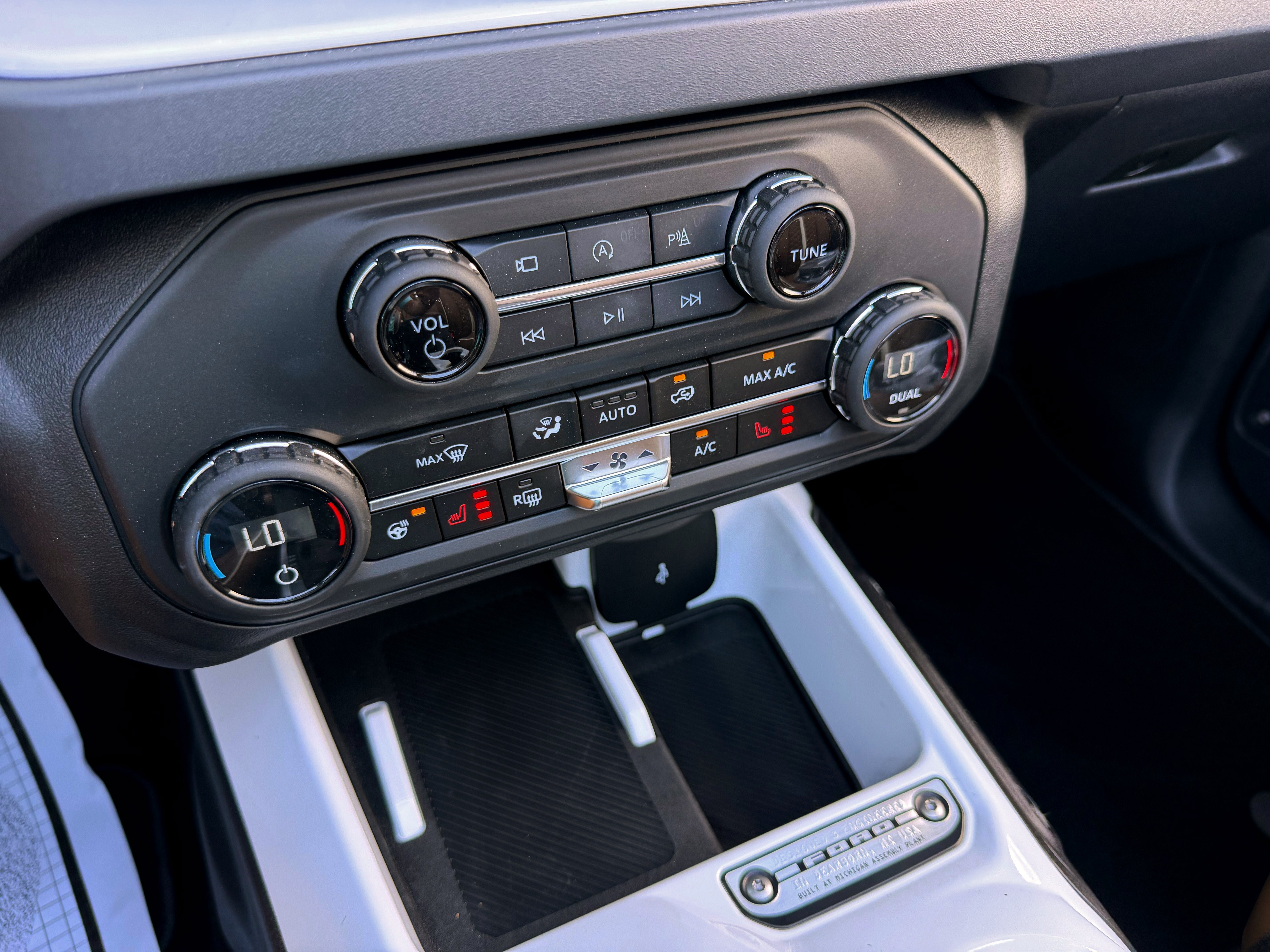 Used 2026 Ford Bronco Outer Banks AWD/4WD image 35