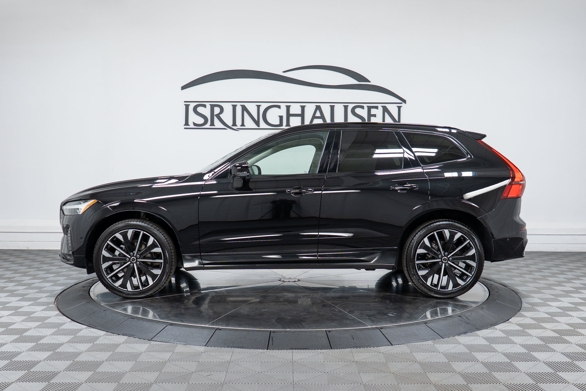 New 2027 Volvo XC60 B5 Ultra AWD/4WD image 8