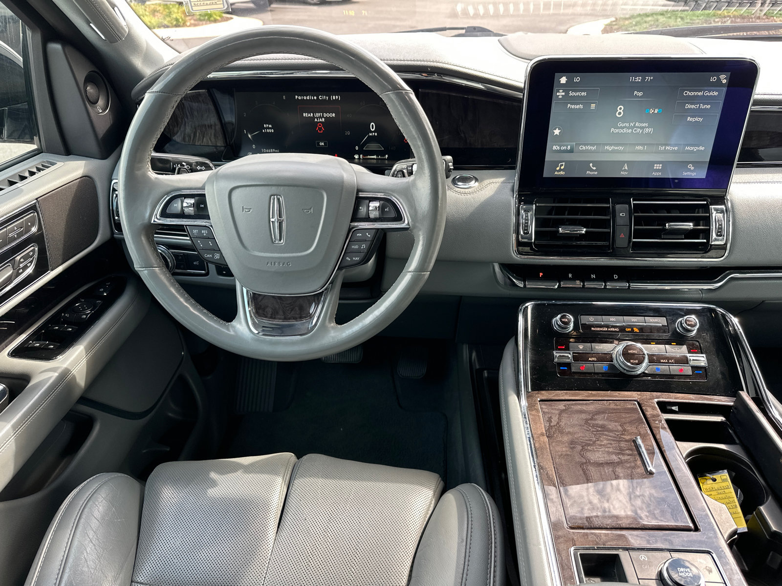 Used 2019 Lincoln Navigator Reserve AWD/4WD image 19