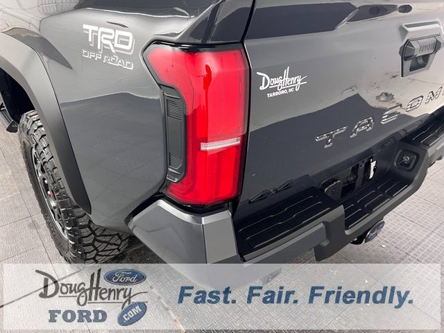 Used 2024 Toyota Tacoma TRD Off-Road image 12