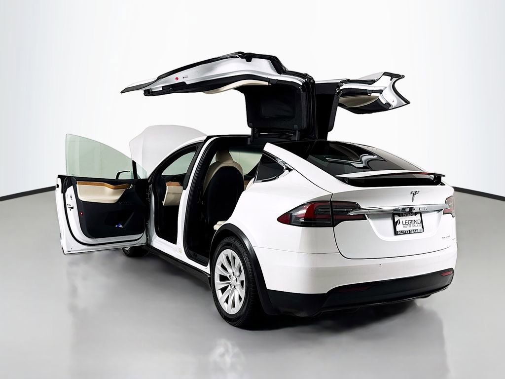 Used 2020 Tesla Model X Long Range image 33