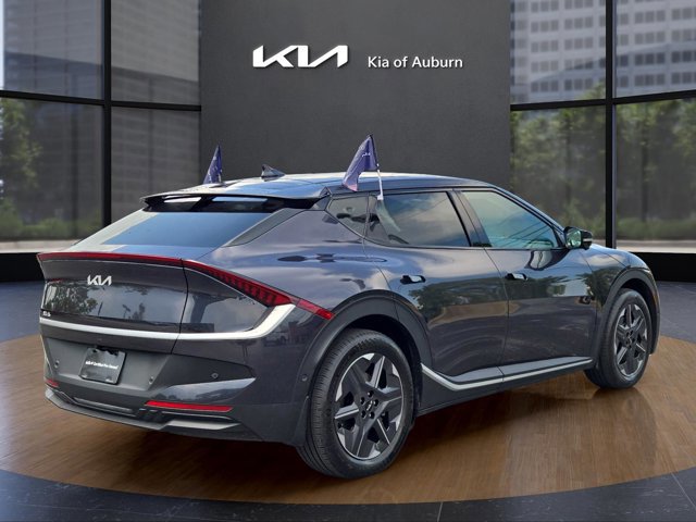 Used 2025 Kia EV6 Light w/ Light LR Technology Package image 6