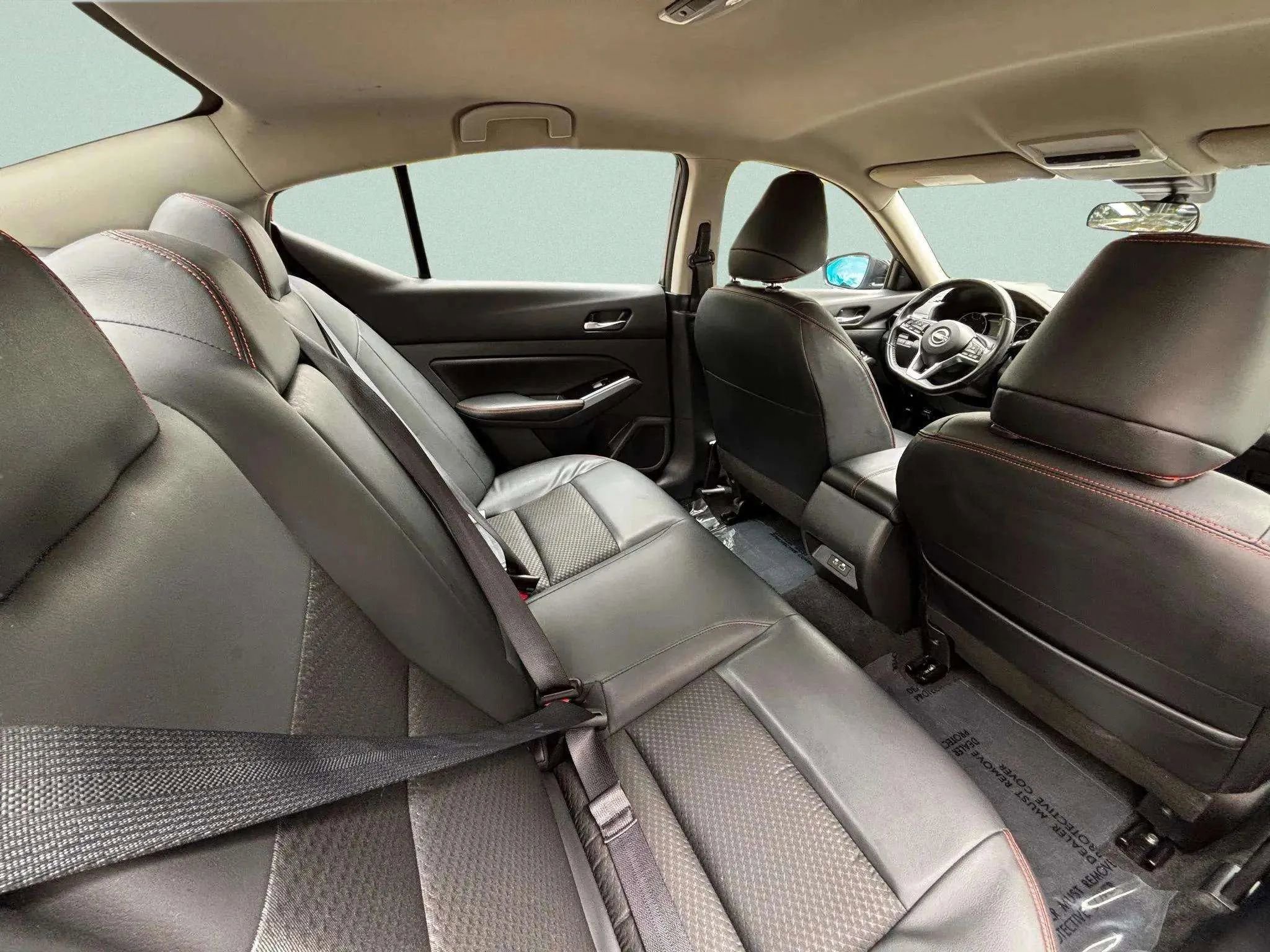 Used 2024 Nissan Altima 2.5 SR image 14