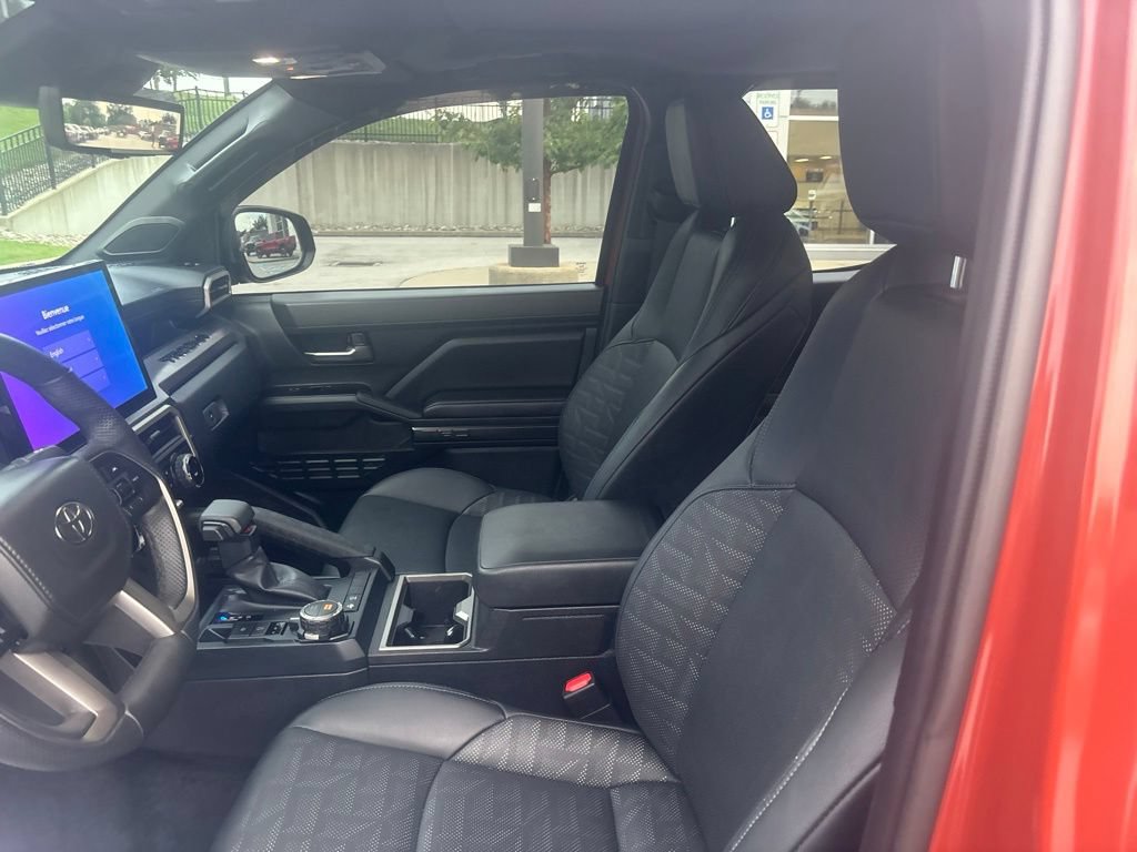 Used 2025 Toyota Tacoma TRD Sport w/ TRD Sport Premium Package AWD/4WD image 32