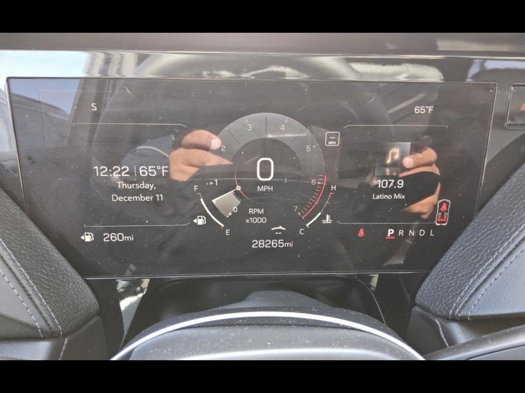 Certified 2025 GMC Yukon Denali image 10