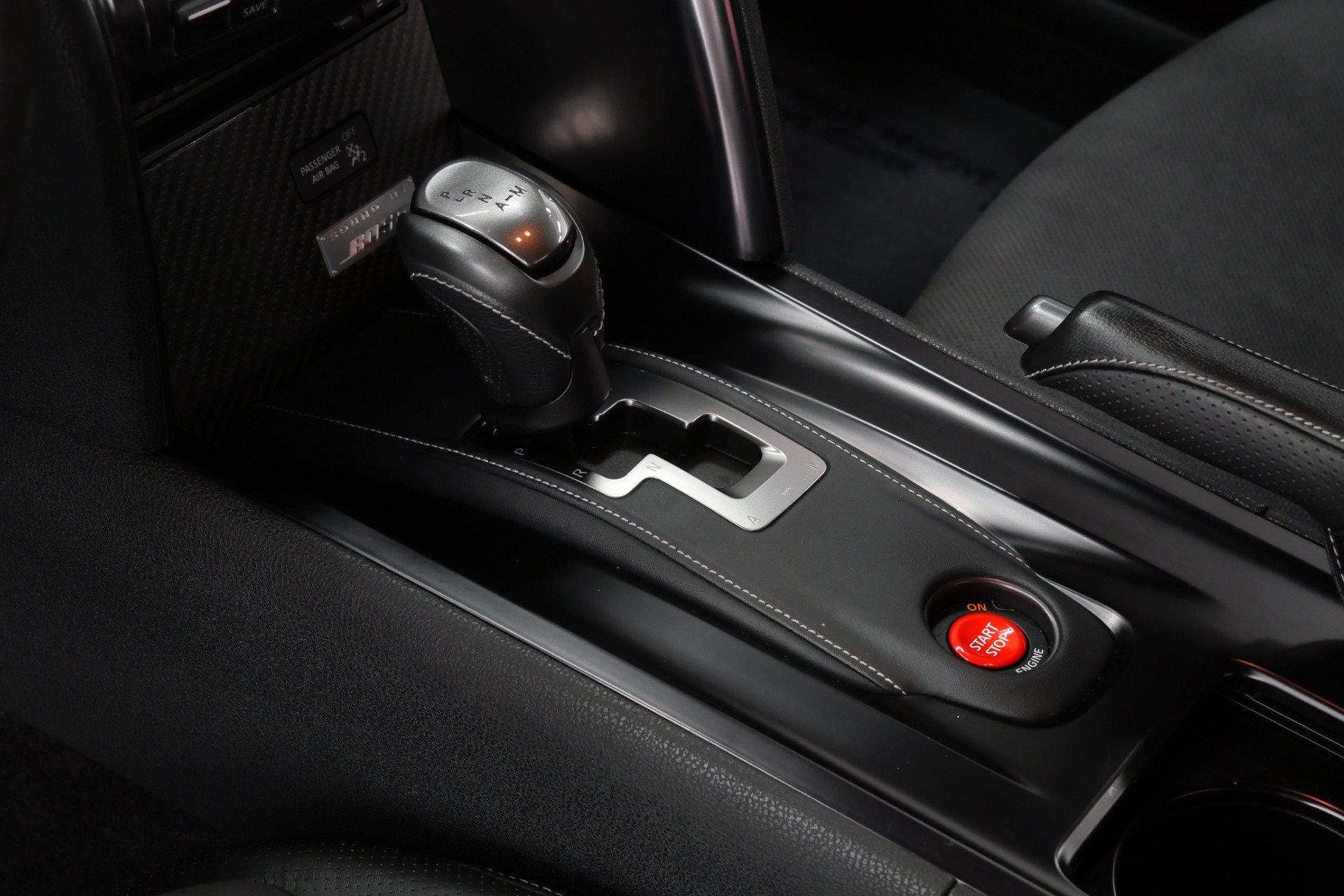 Used 2015 Nissan GT-R Premium AWD/4WD image 29