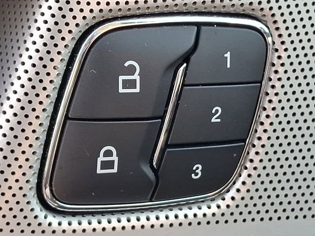 Used 2021 Lincoln Nautilus Black Label image 28