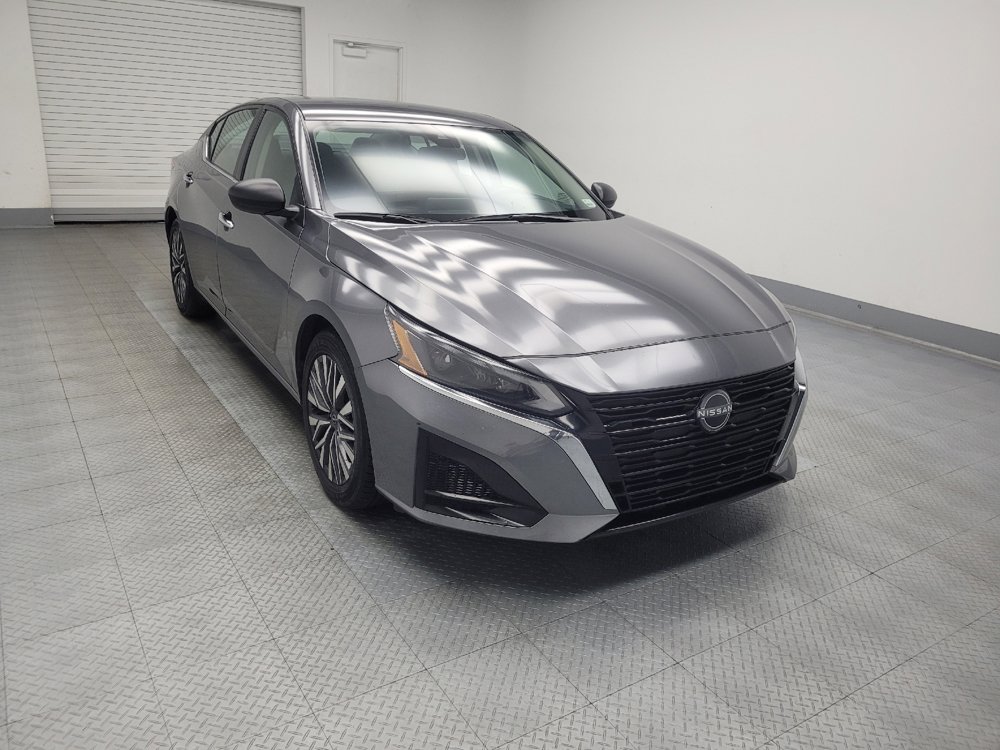 Used 2024 Nissan Altima 2.5 SV image 13