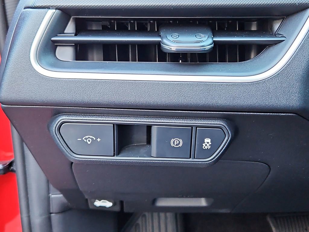 Used 2025 Kia K4 LXS image 15