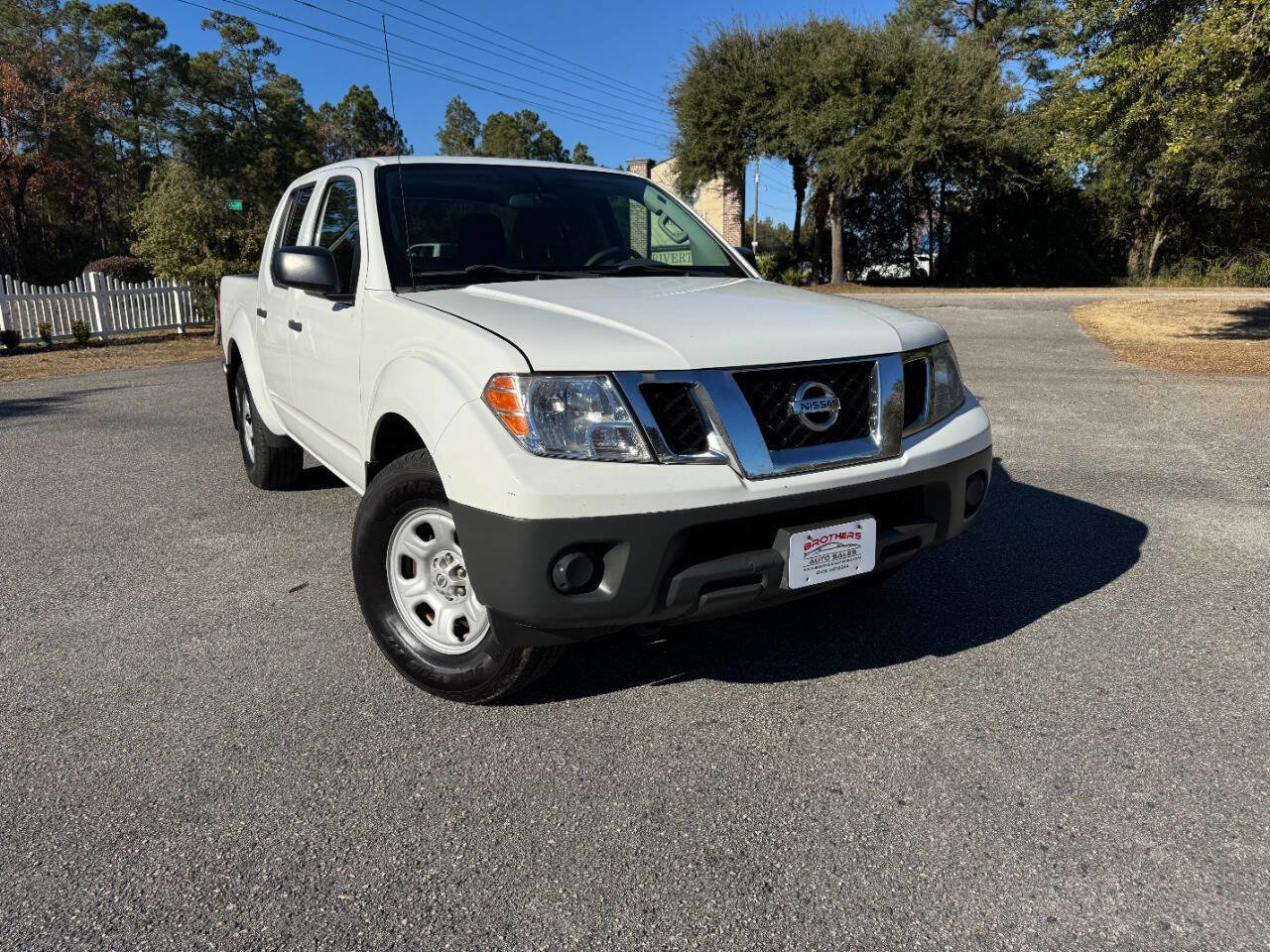 Used 2013 Nissan Frontier S image 36