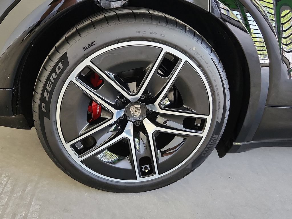 New 2026 Porsche Cayenne Turbo AWD/4WD image 10