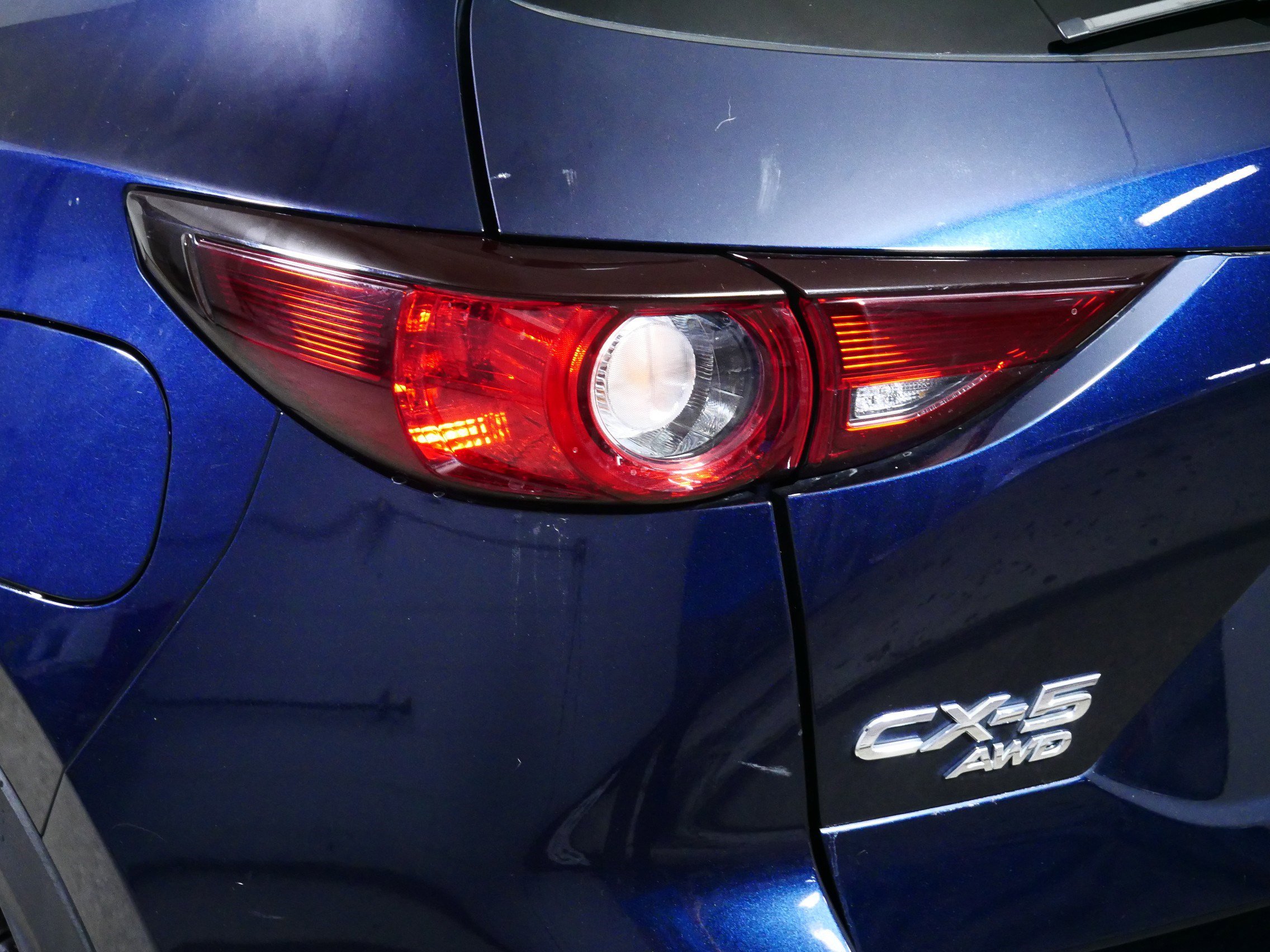 Used 2019 MAZDA CX-5 Touring image 17