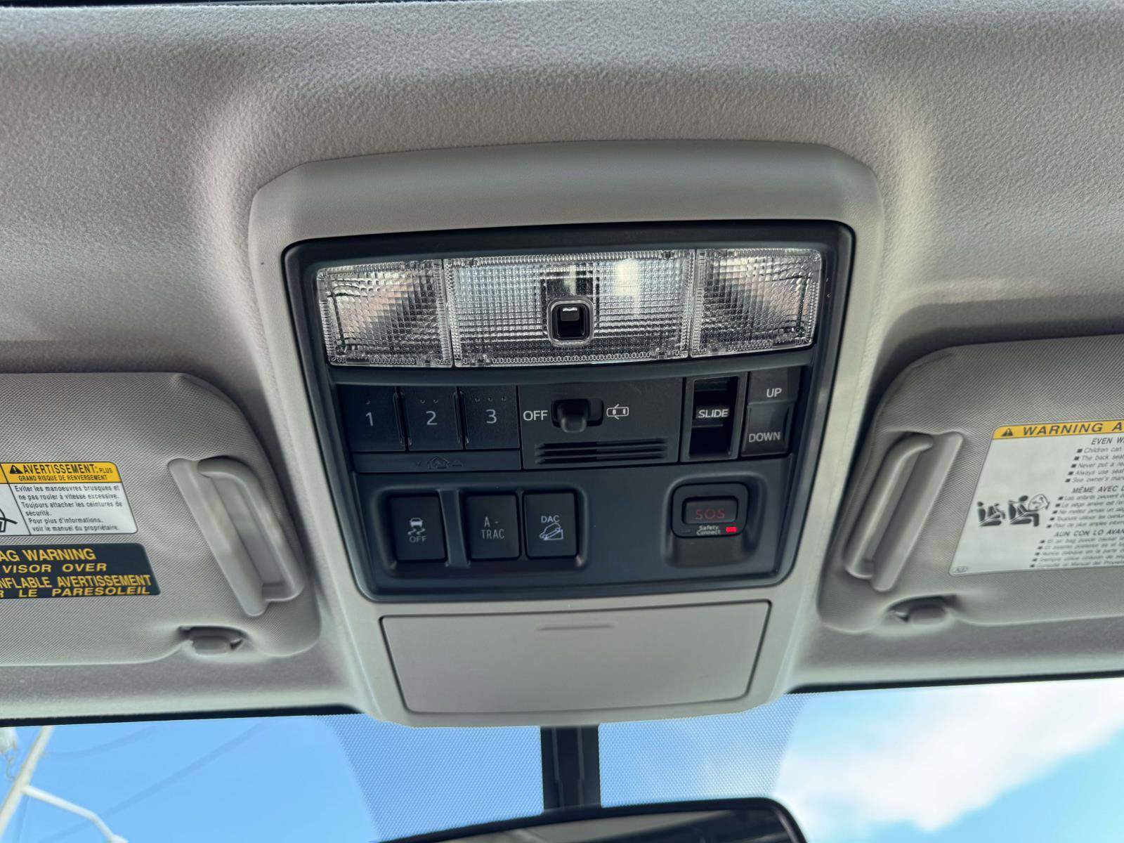Used 2018 Toyota 4Runner Limited AWD/4WD image 34