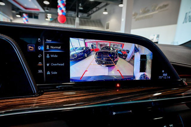 Used 2021 Cadillac Escalade ESV Premium Luxury AWD/4WD image 37