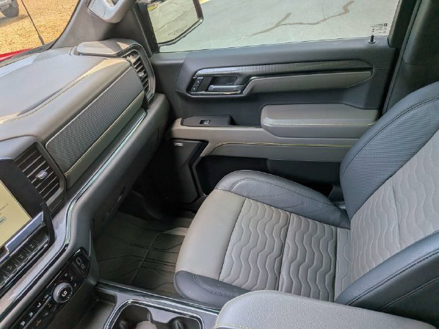 Used 2024 Chevrolet Silverado 1500 ZR2 AWD/4WD image 17